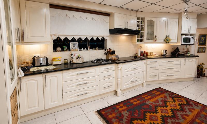 5 Bedroom Property for Sale in Dan Pienaar Free State